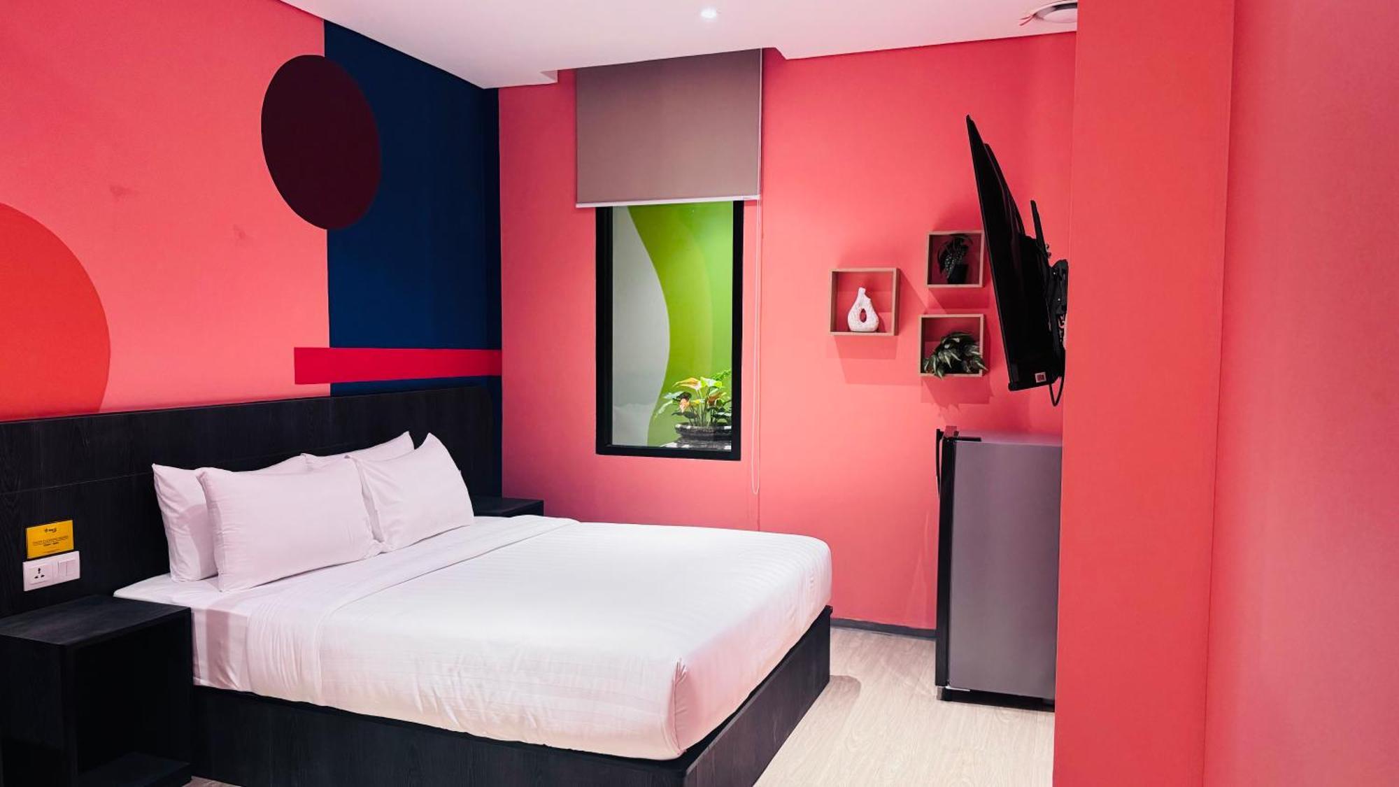 Yellow Bee Resort Cililitan Jakarta Kültér fotó