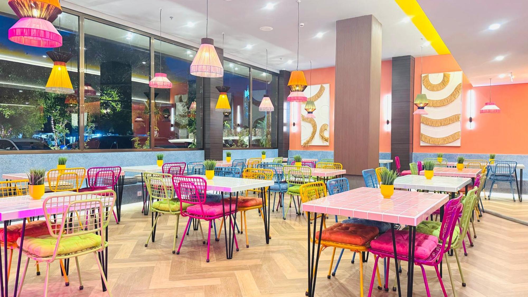Yellow Bee Resort Cililitan Jakarta Kültér fotó
